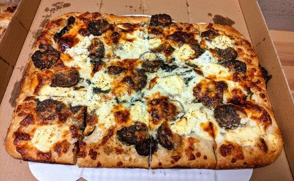 Naked City Pizza 9-1-21 :  Guinea Pie - White Garlic Sauce, Spinach, Grandma's Meatballs, Mozzarella Cheese, Ricotta