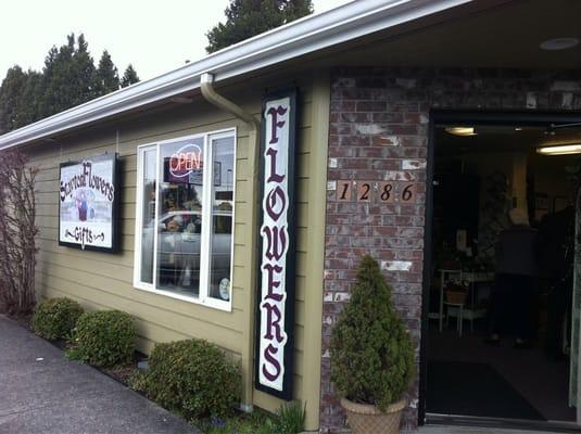 Stayton Flowers & Gifts