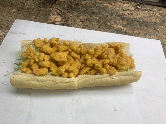 Shrimp poboy