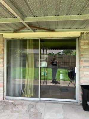 Supply and install new glass for sliding door 1 day delivery