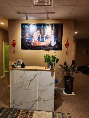 Alisa massage Spa. The business includes foot massage, body massage, cupping, and traditional Chinese scraping.