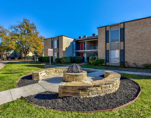 Outdoor space | Firepit