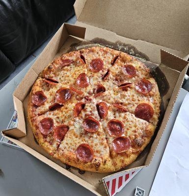 Medium pepperoni pizza