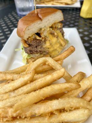 1/2 Juicy Lucy with "better than best" French fries!