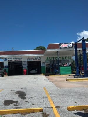 Earl's Auto Tech of Titusville