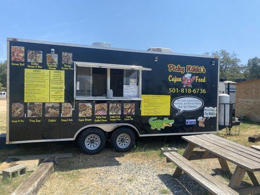 Picky Nikki's Cajun food truck