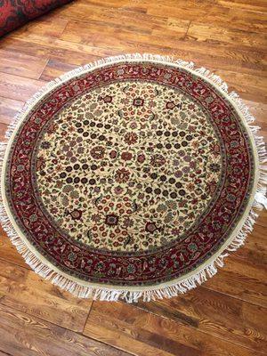 Round Rugs