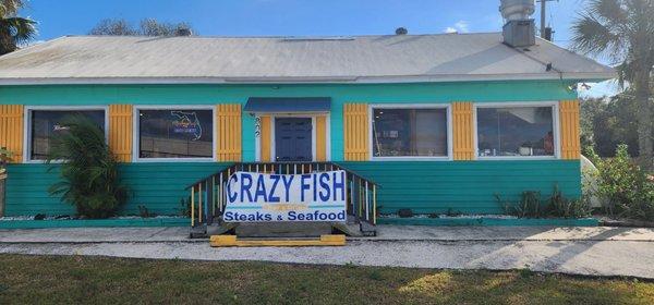 Front of crazy fish bar and grill.