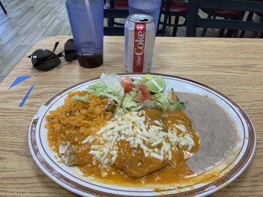 Chipotle chicken, with beans, salad and rice