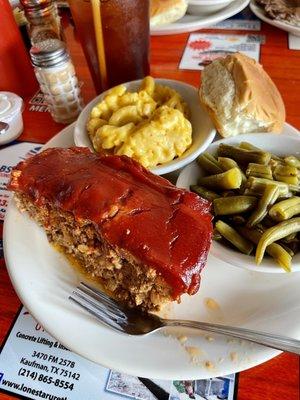 Homemade meatloaf, green beans, and macaroni and cheese! Delicious