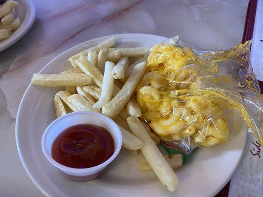 Close up of the top notch food at El Dorado (sarcasm intended).