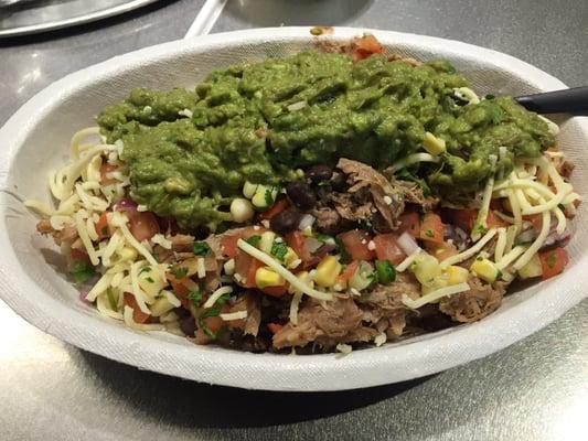 Carnitas bowl with guacamole