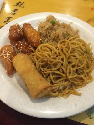 Vegetarian Lo Mein, Vegetarian Fried Rice, Honey Chicken, and a egg roll