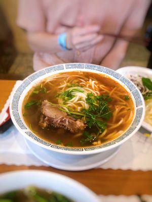 Bun Bo Hue Duoi Bo