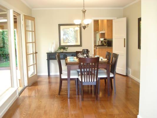 Beautiful Dining Room Floor which T&C refinished in Burlingame.