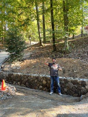 Natural stone wall