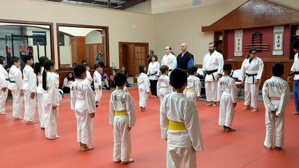 Houston karate dojo students in attention