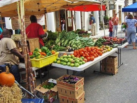 The weekly Habersham Farmers Market is held every Friday, year-round, from 4-7pm in the Marketplace.