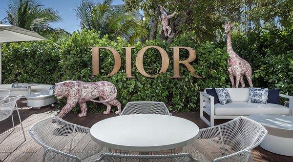 Dine at chic cafes with luxury photo ops around every corner in Miami Design District.