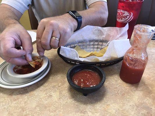 Chips and salsa yum