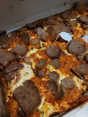 Drunken Sicilian pie with meatballs & sausages on top