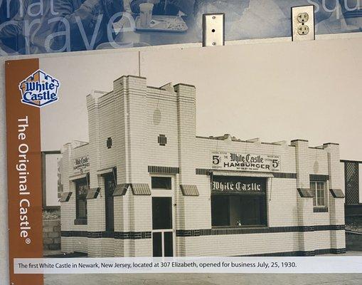 A picture of the original White Castle in Newark