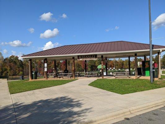 Picnic shelter at Harper Park