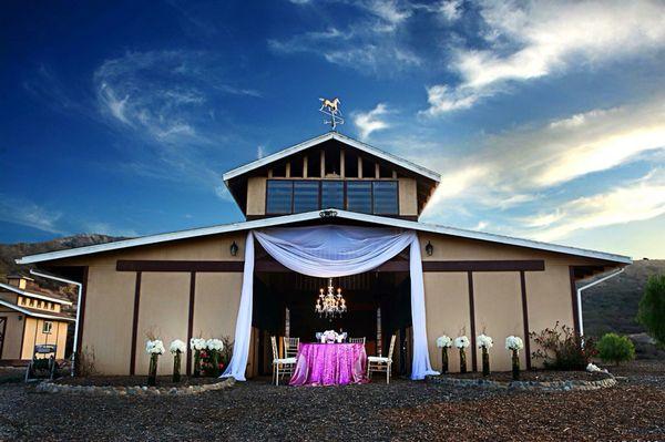 La Hacienda Outdoor Venue Barn wedding ceremony