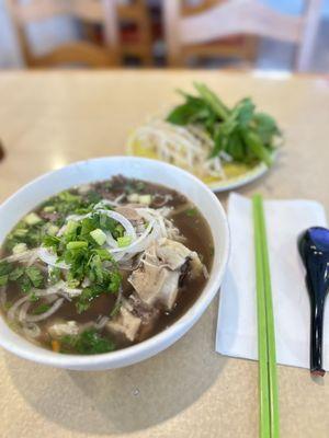 Pho Tai Nam Sach Bo Vien $16.50 PHO with eye round steak, flank, tripe, and meatball