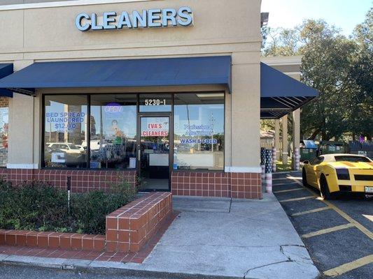 Eva's Cleaners