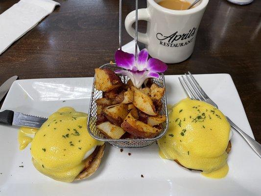 Traditional Eggs Benedict.