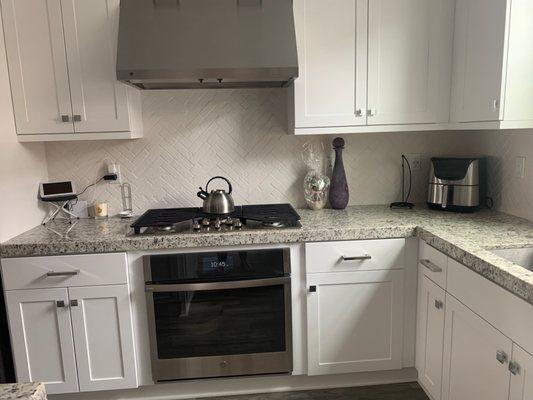 Kitchen counter, backsplash