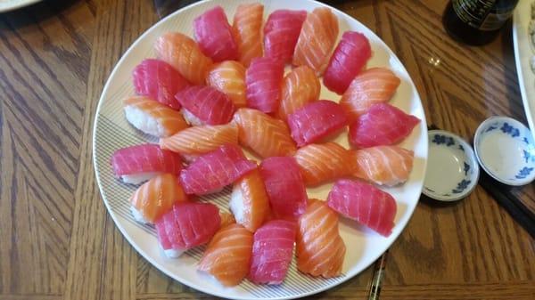 For people who like tuna and salmon sushi