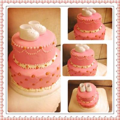 Baby shower cake