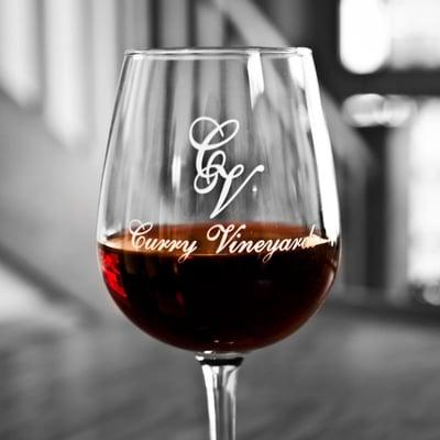 Curry Vineyard Wine Glass