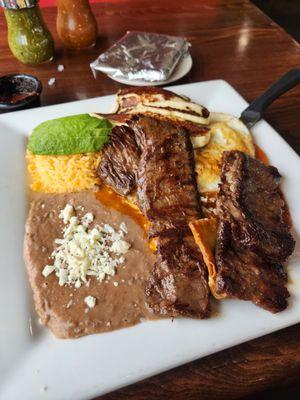 Chilaquiles with steak