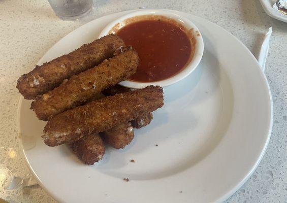 Mozzarella Sticks with Marinara Sauce