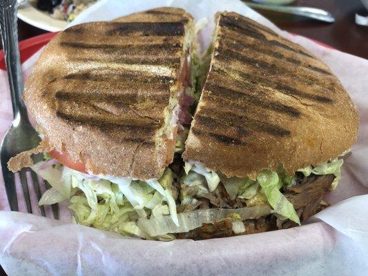 Torta de pierna y lomo