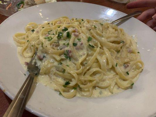 Fettuccine Carbonara Signature Pasta