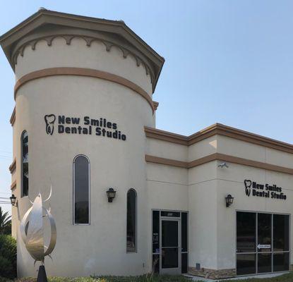 Welcome to New Smiles Dental Studio!