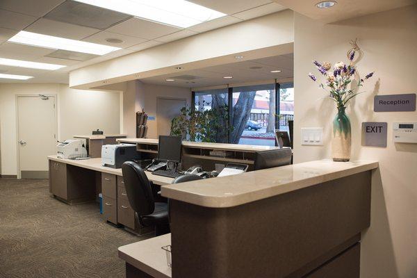 A side-shot of the Vista Dental Care front desk/reception area.