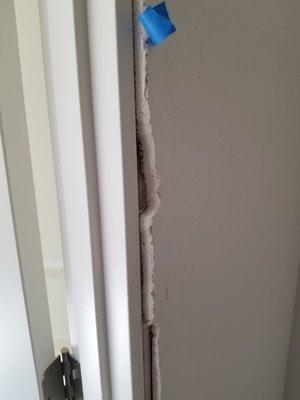 Cracked all-around 2 closet walls