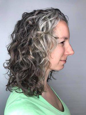 wavy hair transformation and completed gray transition