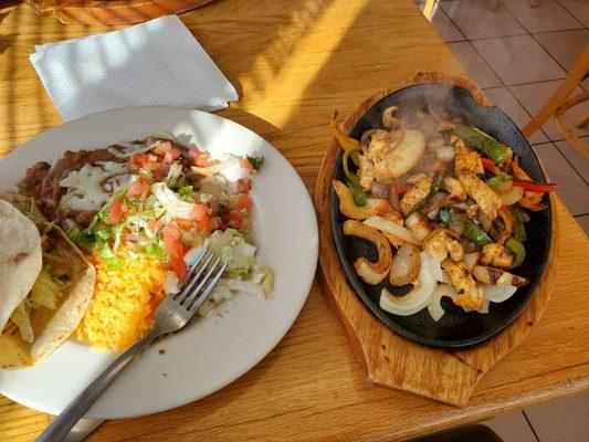 Chicken fajitas, so yummy here at Jordy's.