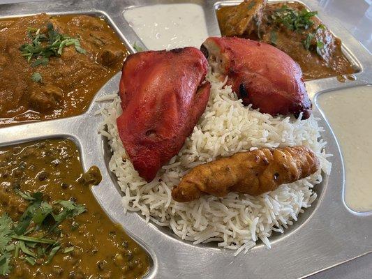 Non Vegetarian Thali (under the naan)