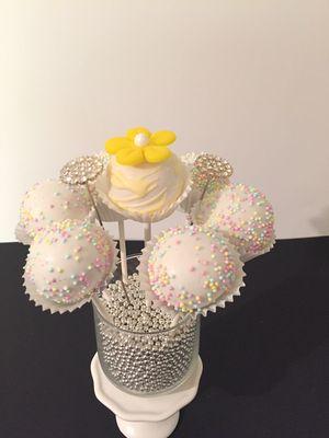 Geescakes - Geescakes does cake pops