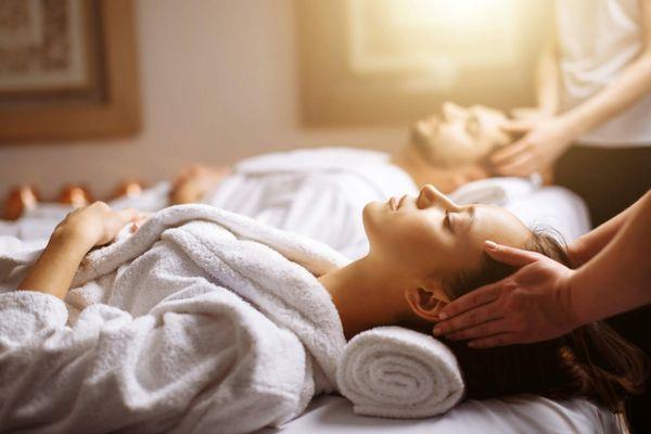 Couples massage share with your beloved