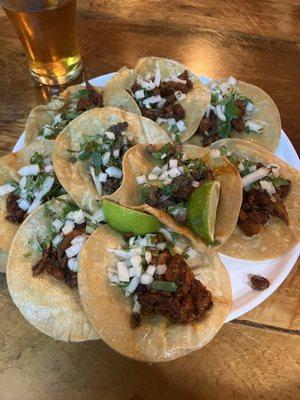 8 pork and 2 steak tacos. Single tortillas rather than the normal double.