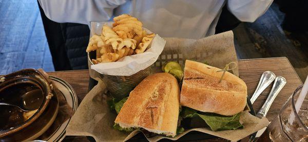 Shrimp po boy