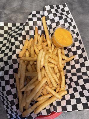 Fries with cheese